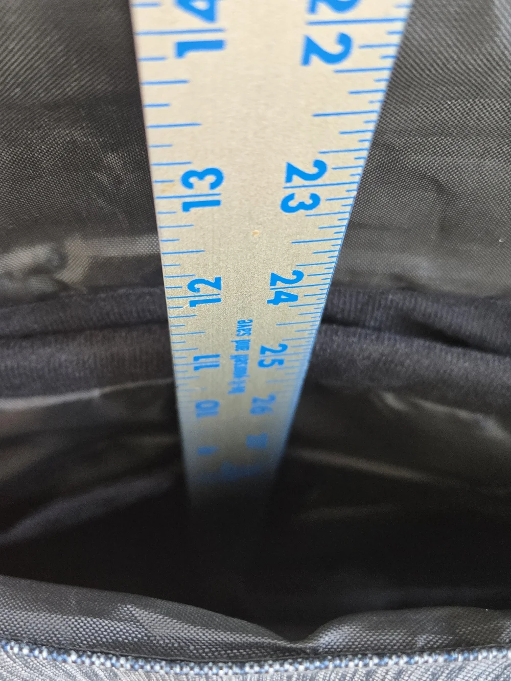 Port Authority sturdy messenger